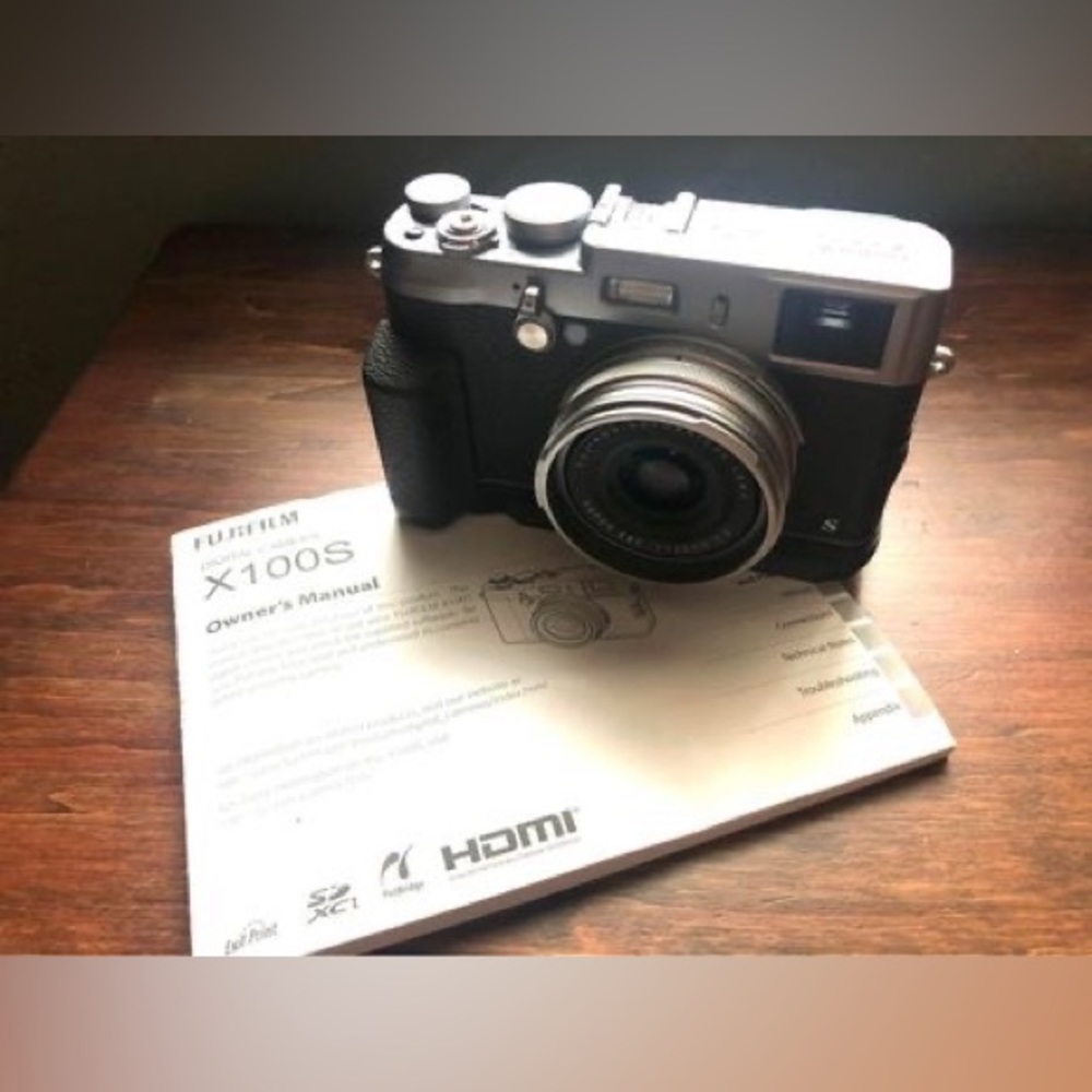 Fujifilm X100S Camera
